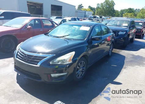 2015 Nissan Altima 2.5 S из США, поврежденный, VIN 1N4AL3AP5FC472183